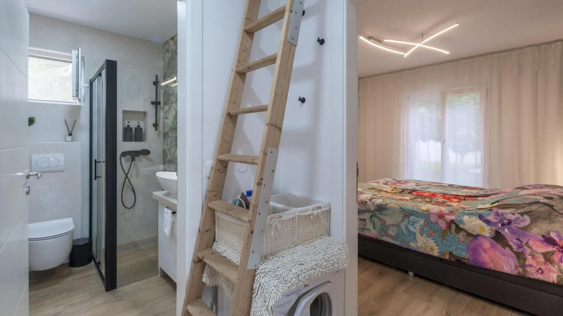 Vakantiehuis Family Friendly House With A Swimming Pool Lovrecica, Umag - 22979 Villa